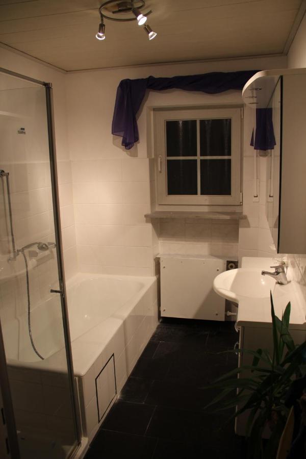 Ferienwohnung Mit 4 Schlafzimmer Fuer 2 Bis 9 Gaeste----Apartment With 4 Bedrooms For 2 To 9 Guests Norimberga Esterno foto